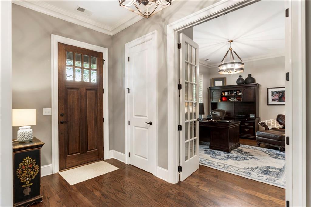 1095 Lunsford Circle