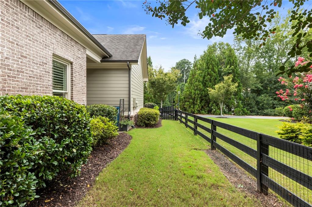 1095 Lunsford Circle