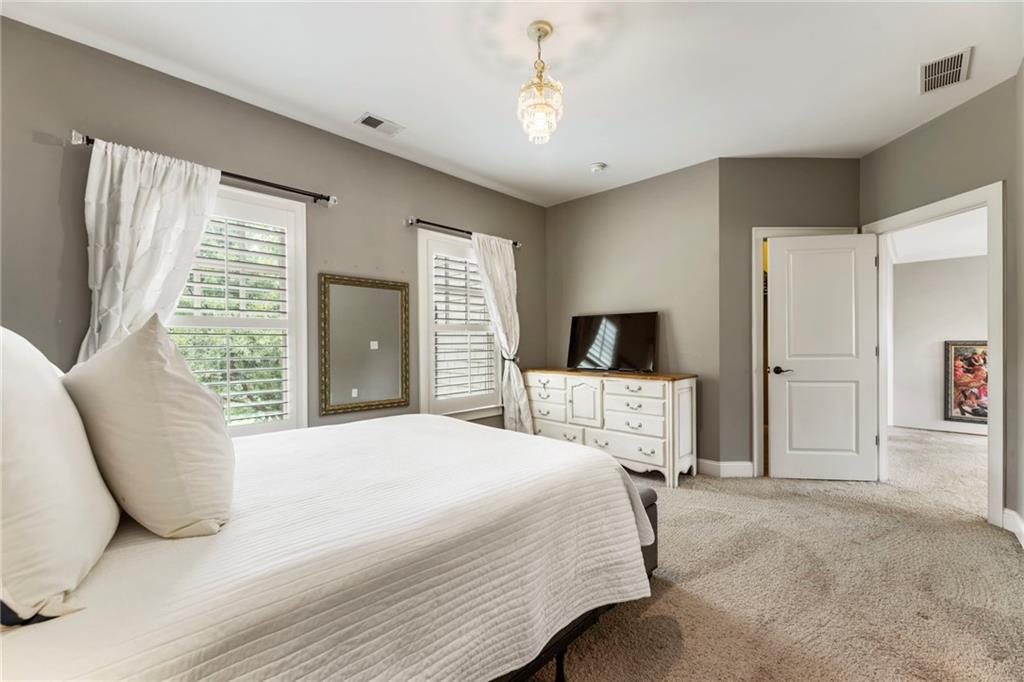 1095 Lunsford Circle