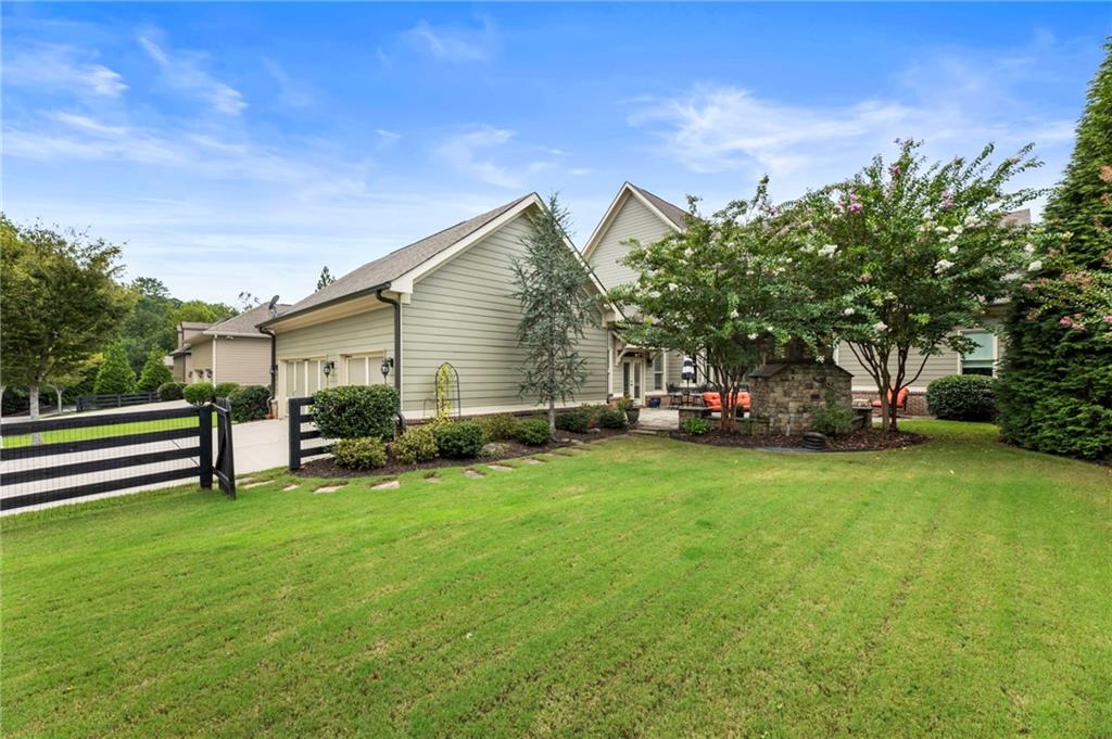 1095 Lunsford Circle