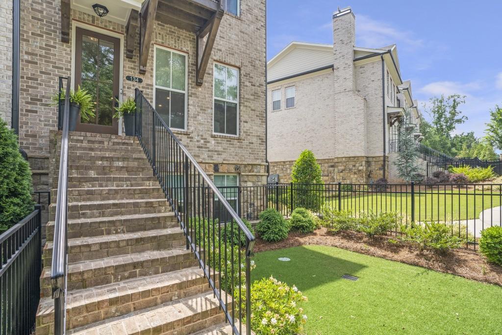 134 Everley Walk