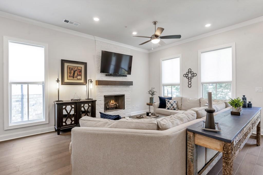 134 Everley Walk