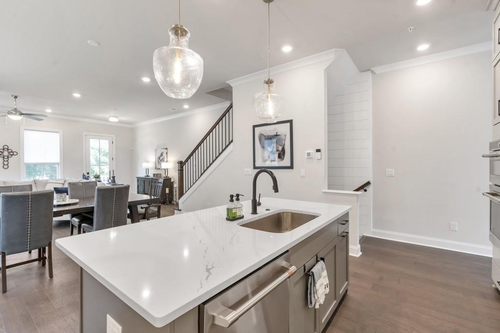 134 Everley Walk