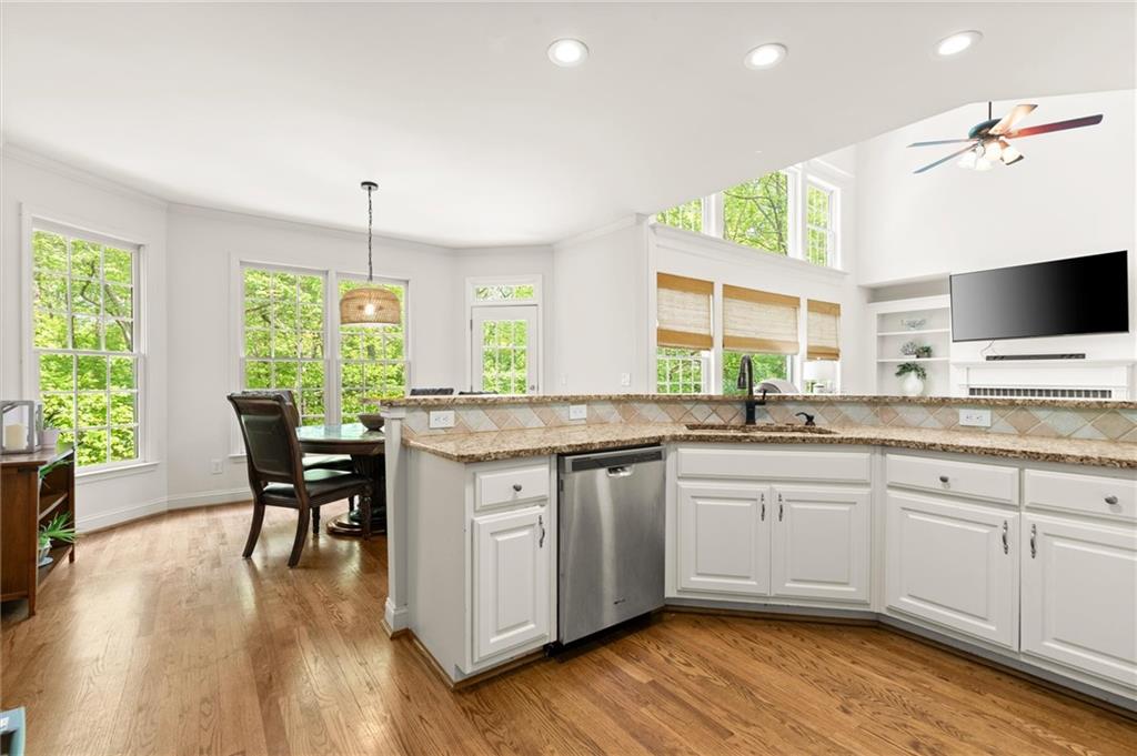 4425 Woodside Court
