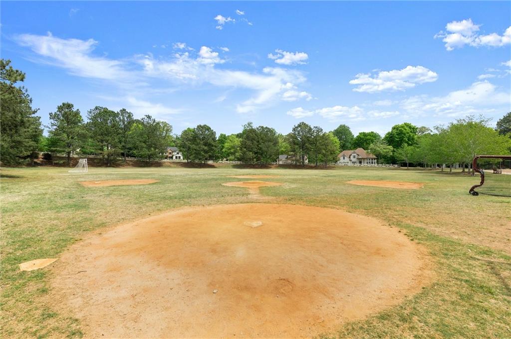 4425 Woodside Court