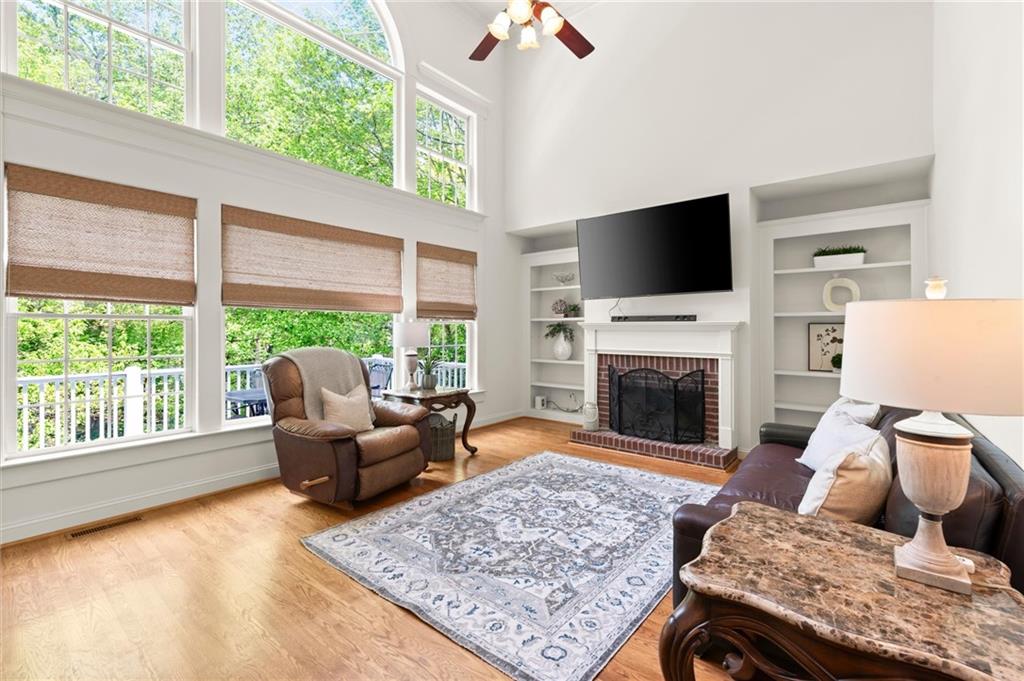 4425 Woodside Court