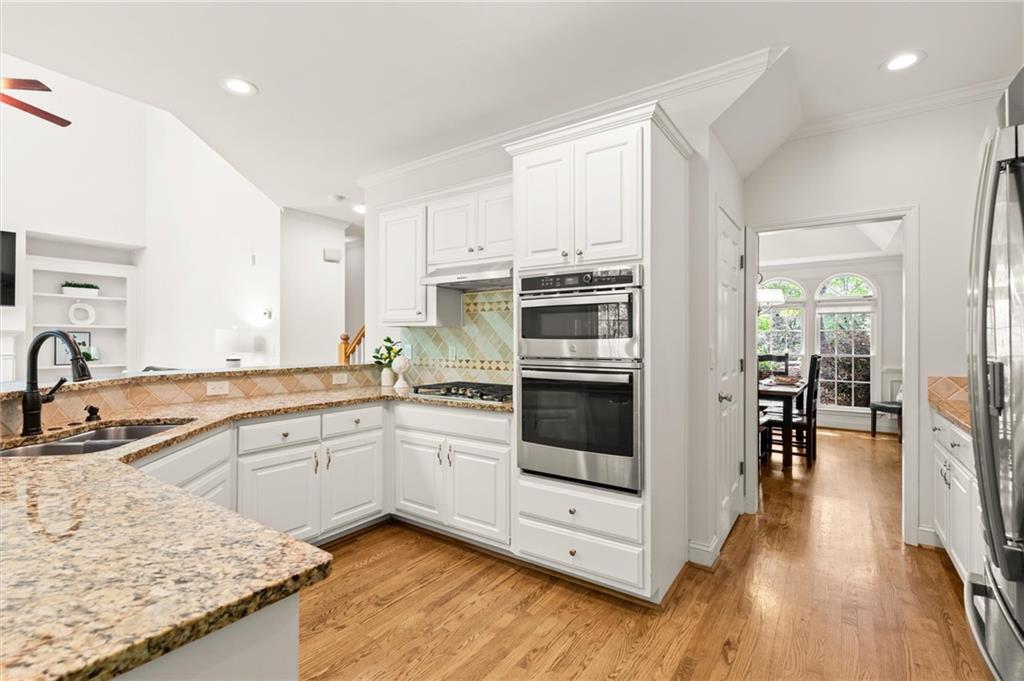 4425 Woodside Court