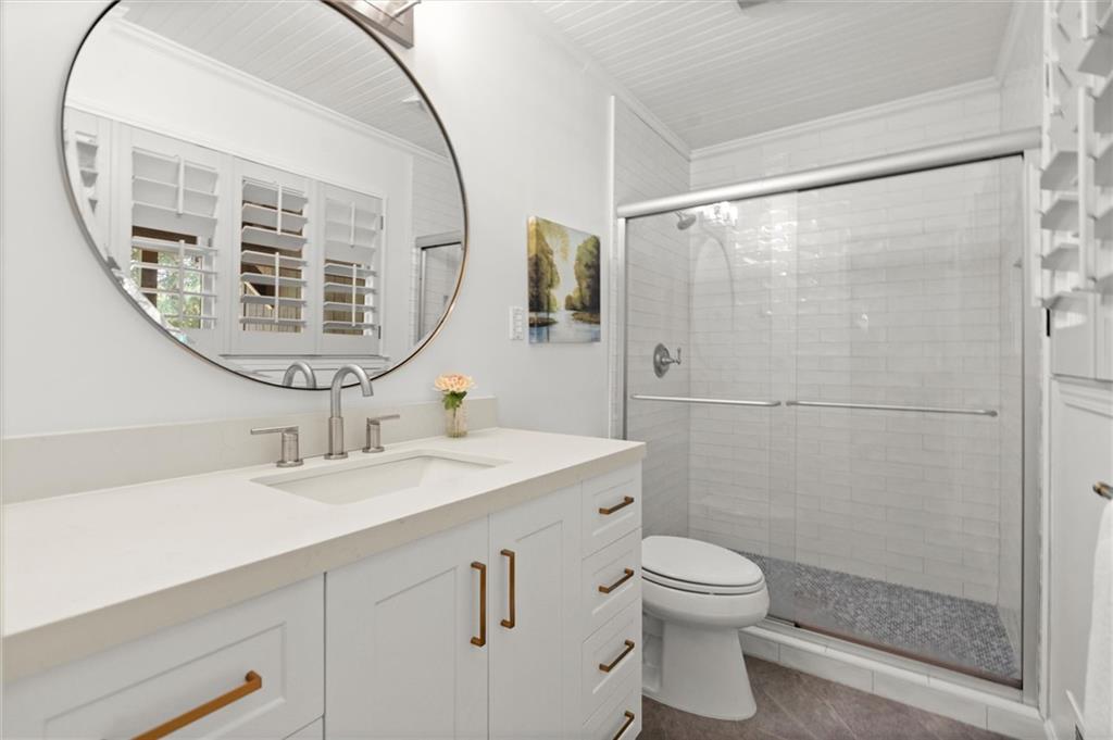 212 Hickory Oak Hollow
