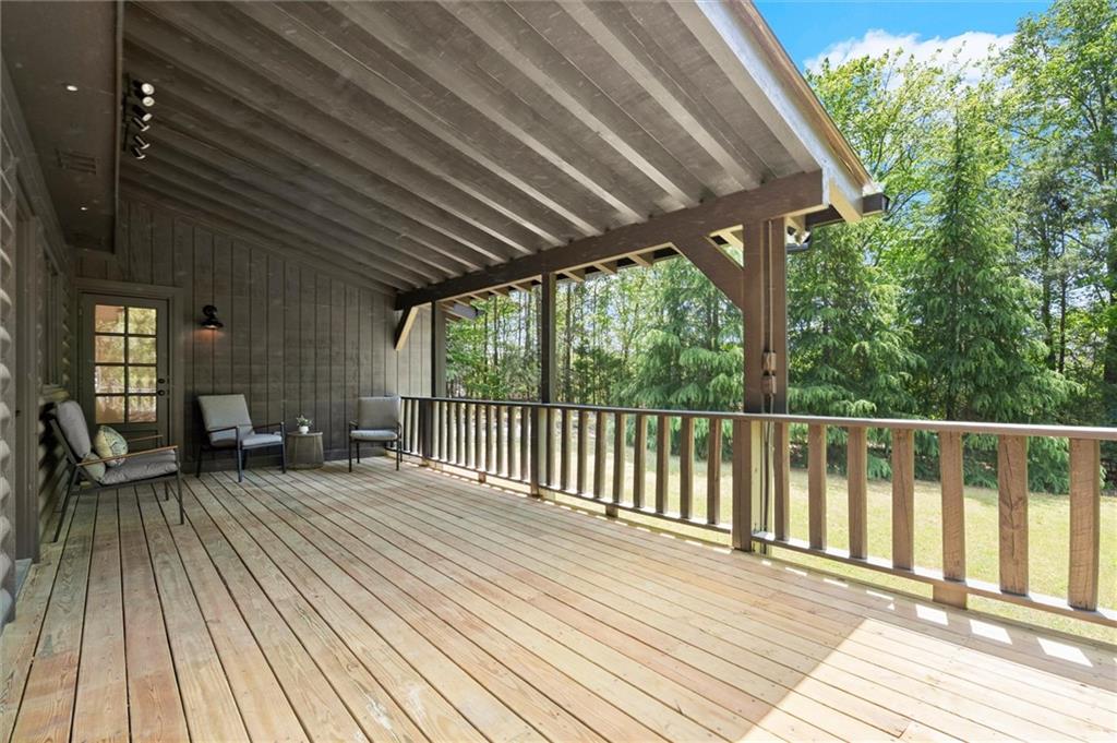 212 Hickory Oak Hollow