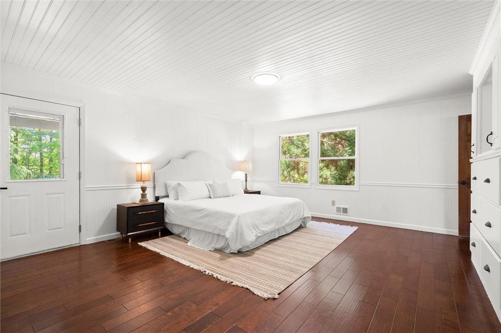 212 Hickory Oak Hollow