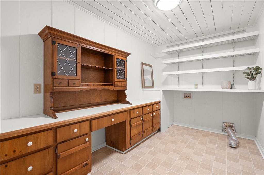 212 Hickory Oak Hollow