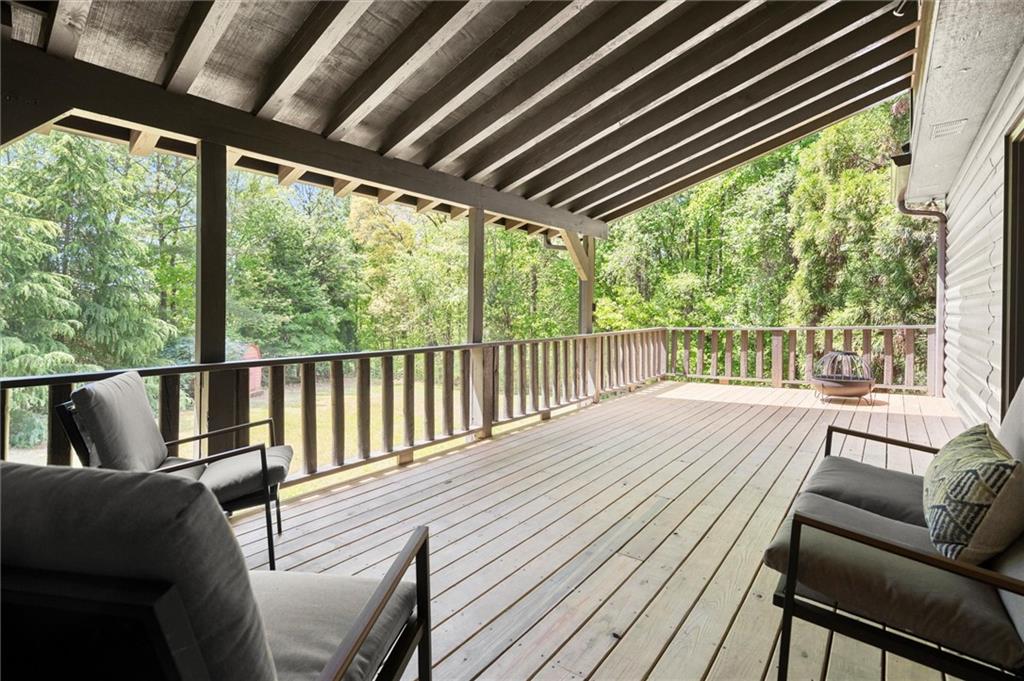 212 Hickory Oak Hollow
