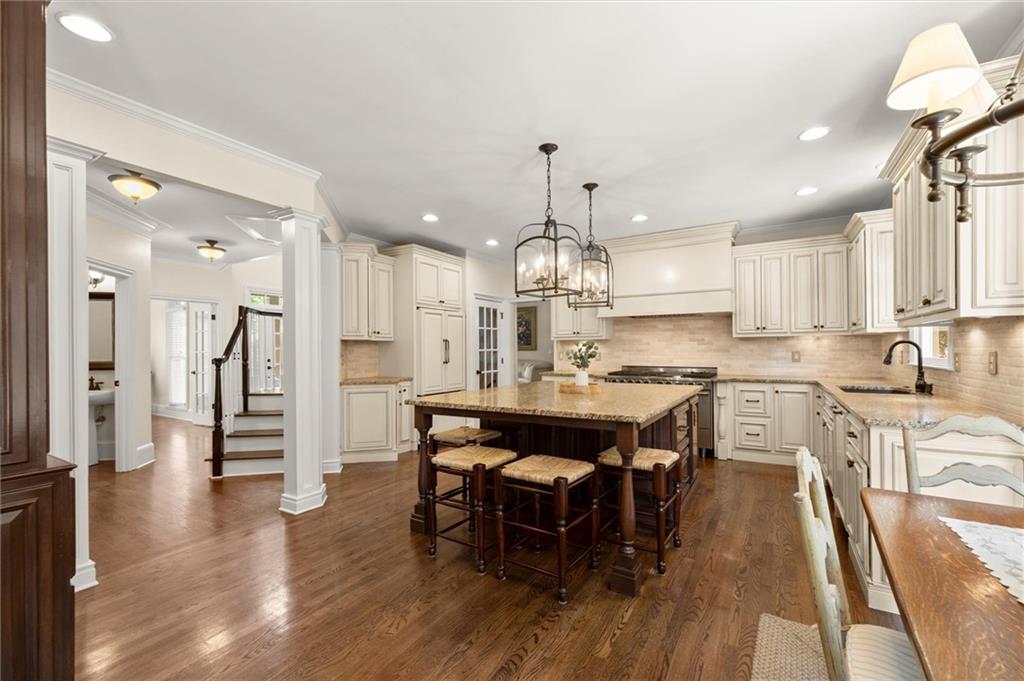 8475 High Hampton