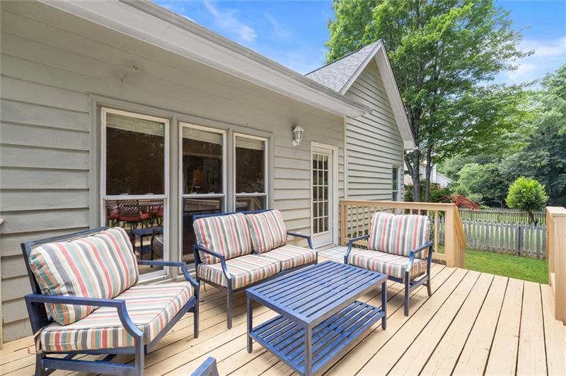 5240 Coacoochee Terrace