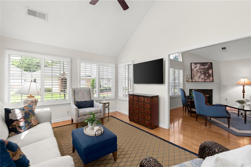 2998 Oakside Circle