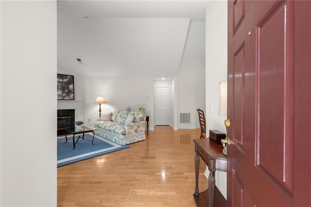 2998 Oakside Circle