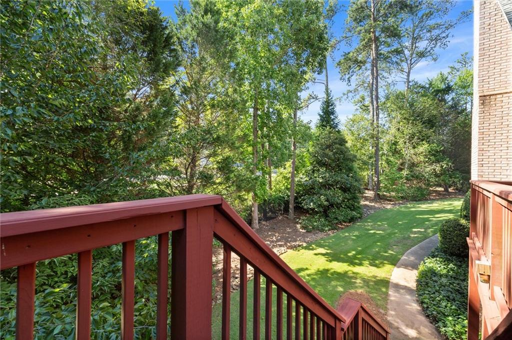 8925 Pinehurst Cove
