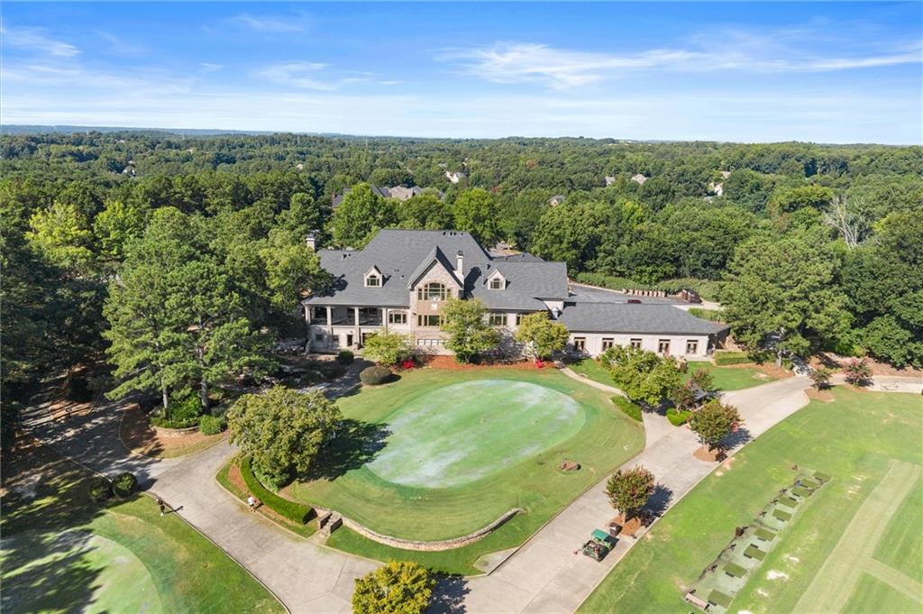 8925 Pinehurst Cove