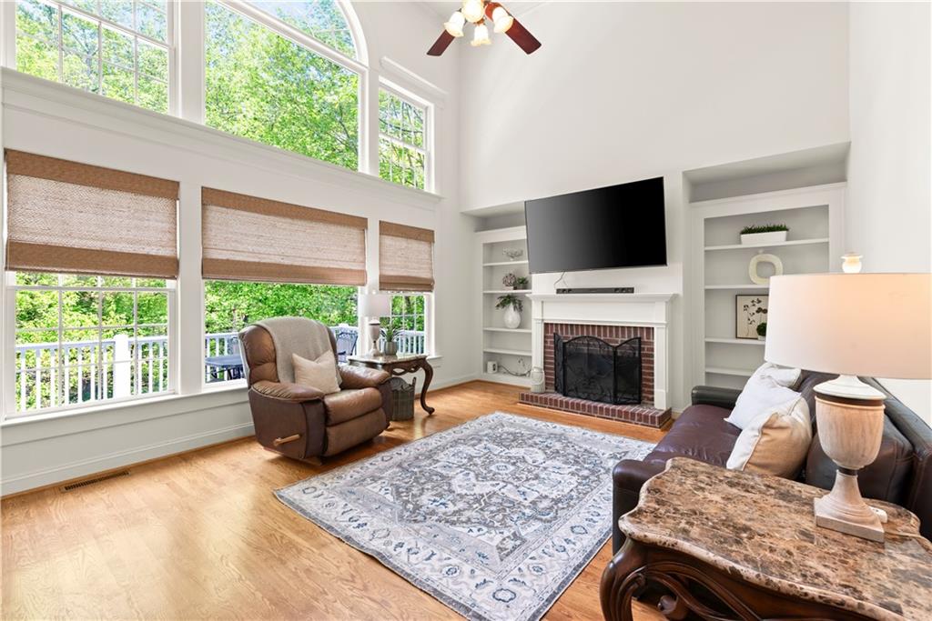 4425 Woodside Court