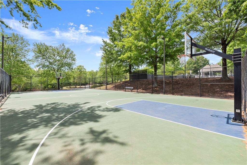 4425 Woodside Court