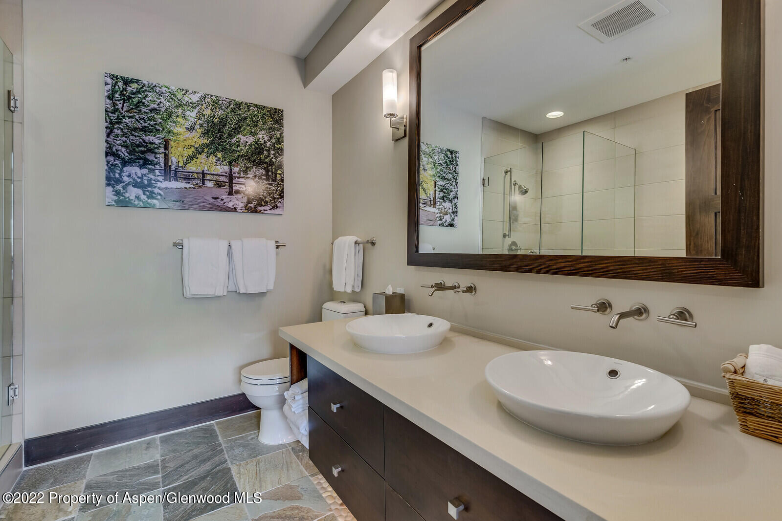 120 Carriage Way 2206