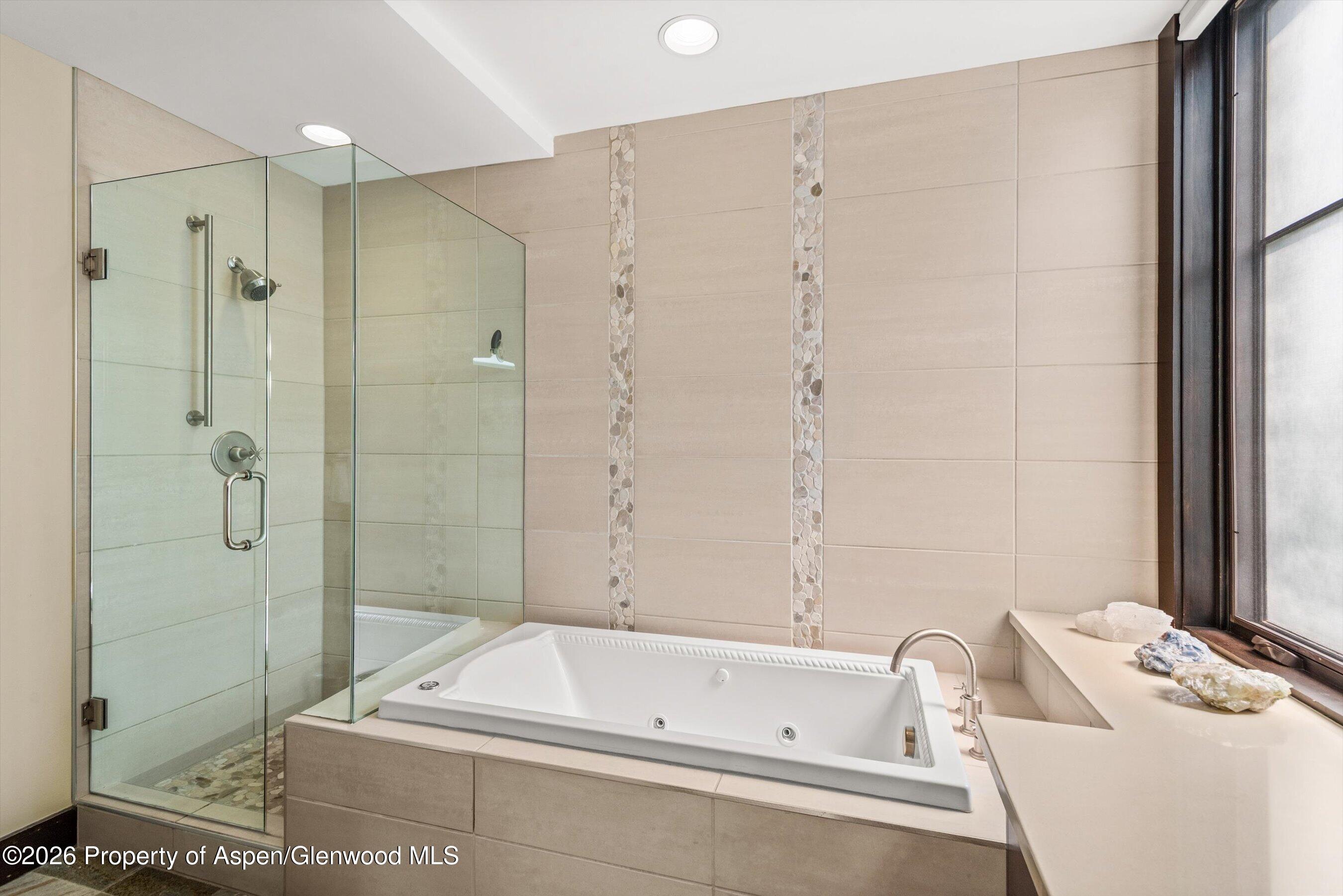 120 Carriage Way 2206