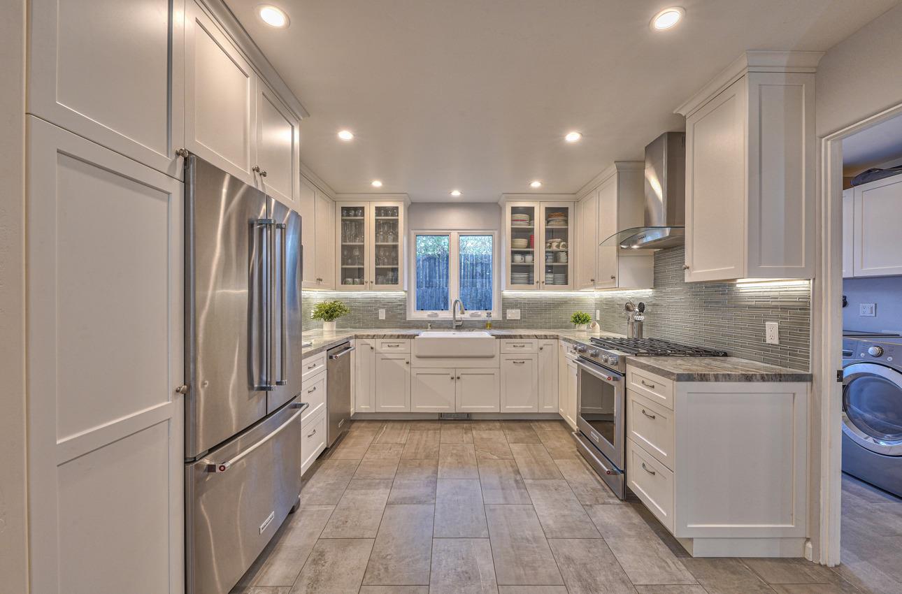 0 Lobos 3 NW of 4th St