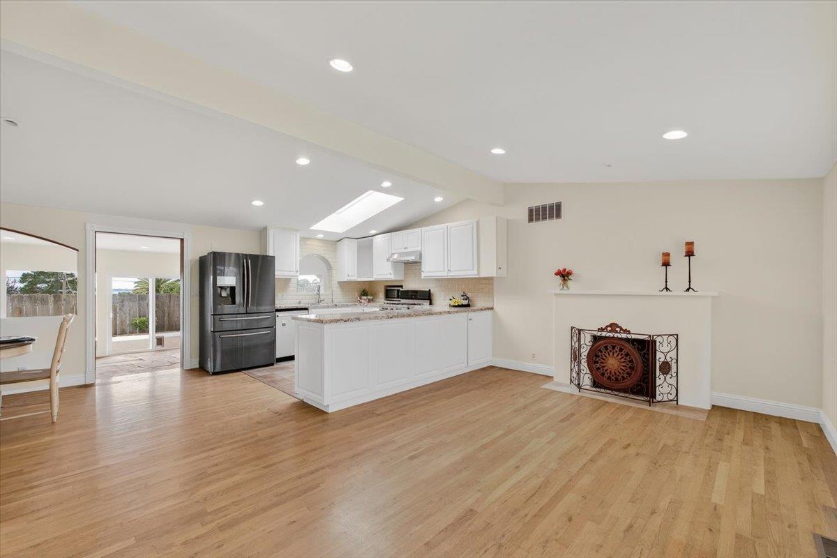 2065 Hacienda Street