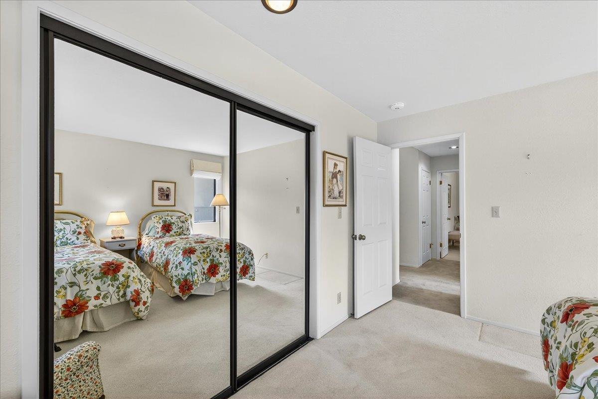 3037 Strawberry Hill Road