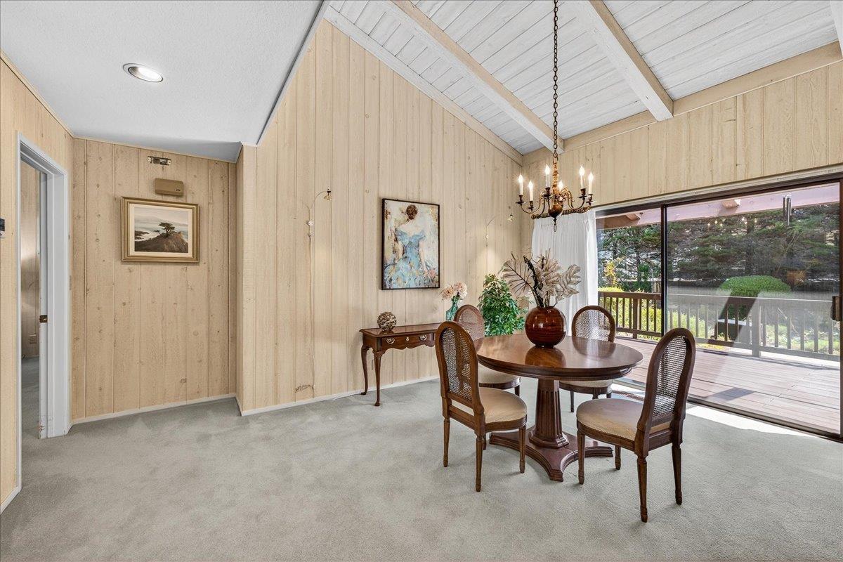 3037 Strawberry Hill Road