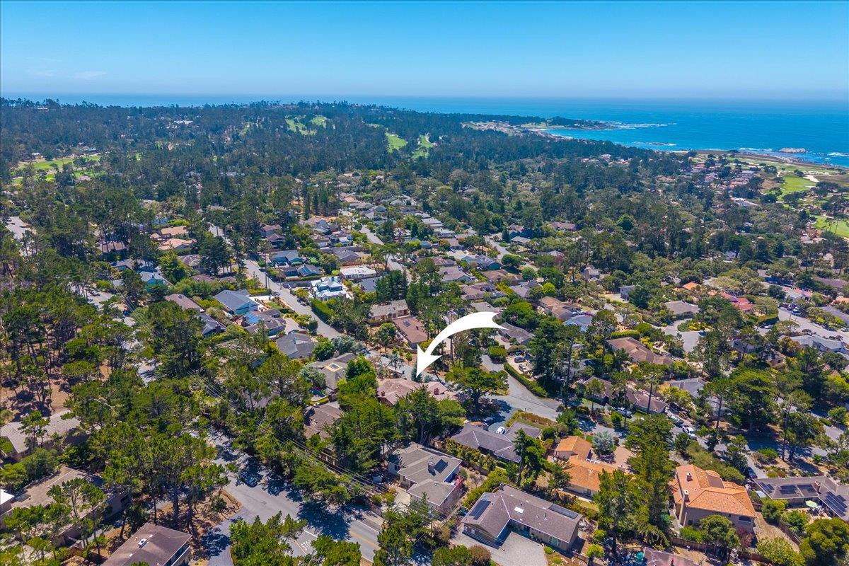 3037 Strawberry Hill Road