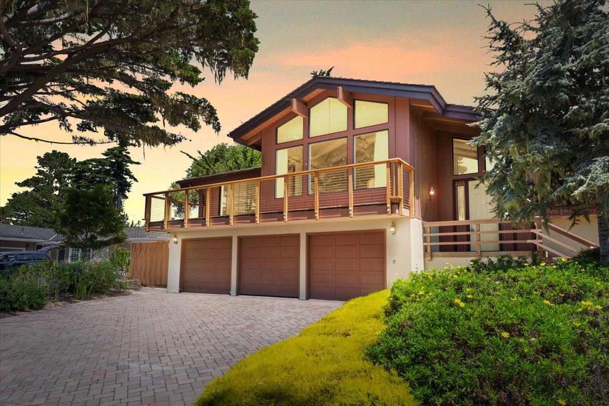 3037 Strawberry Hill Road
