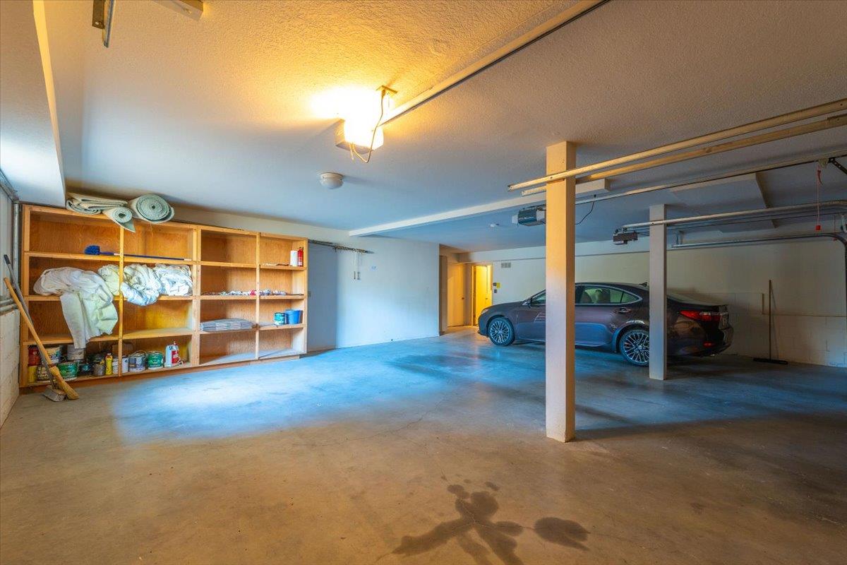 3037 Strawberry Hill Road