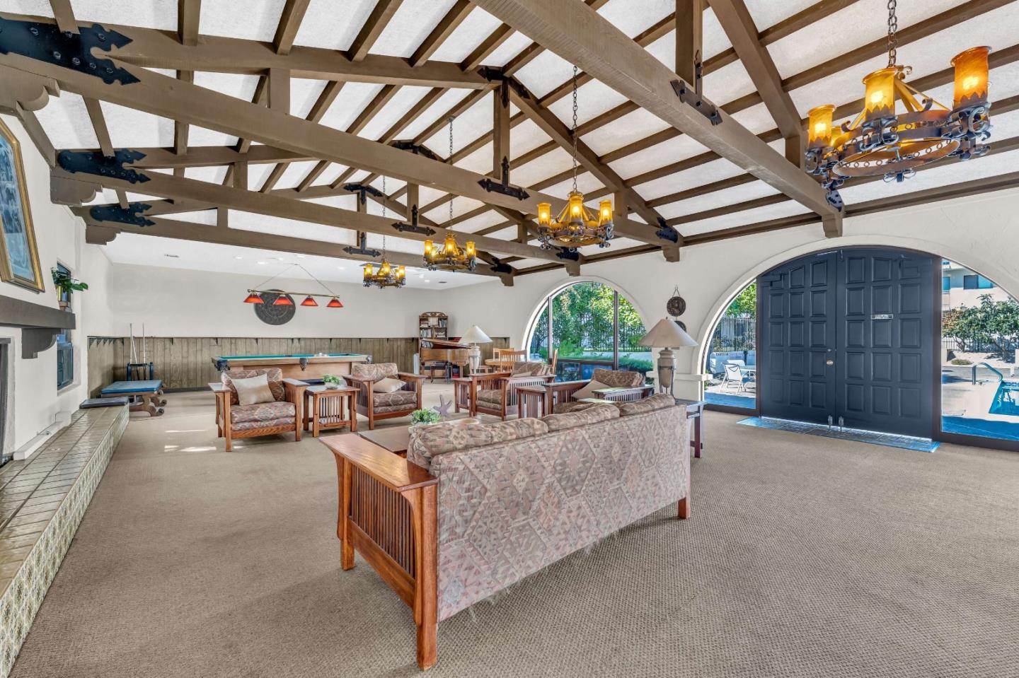 500 Glenwood Circle 313