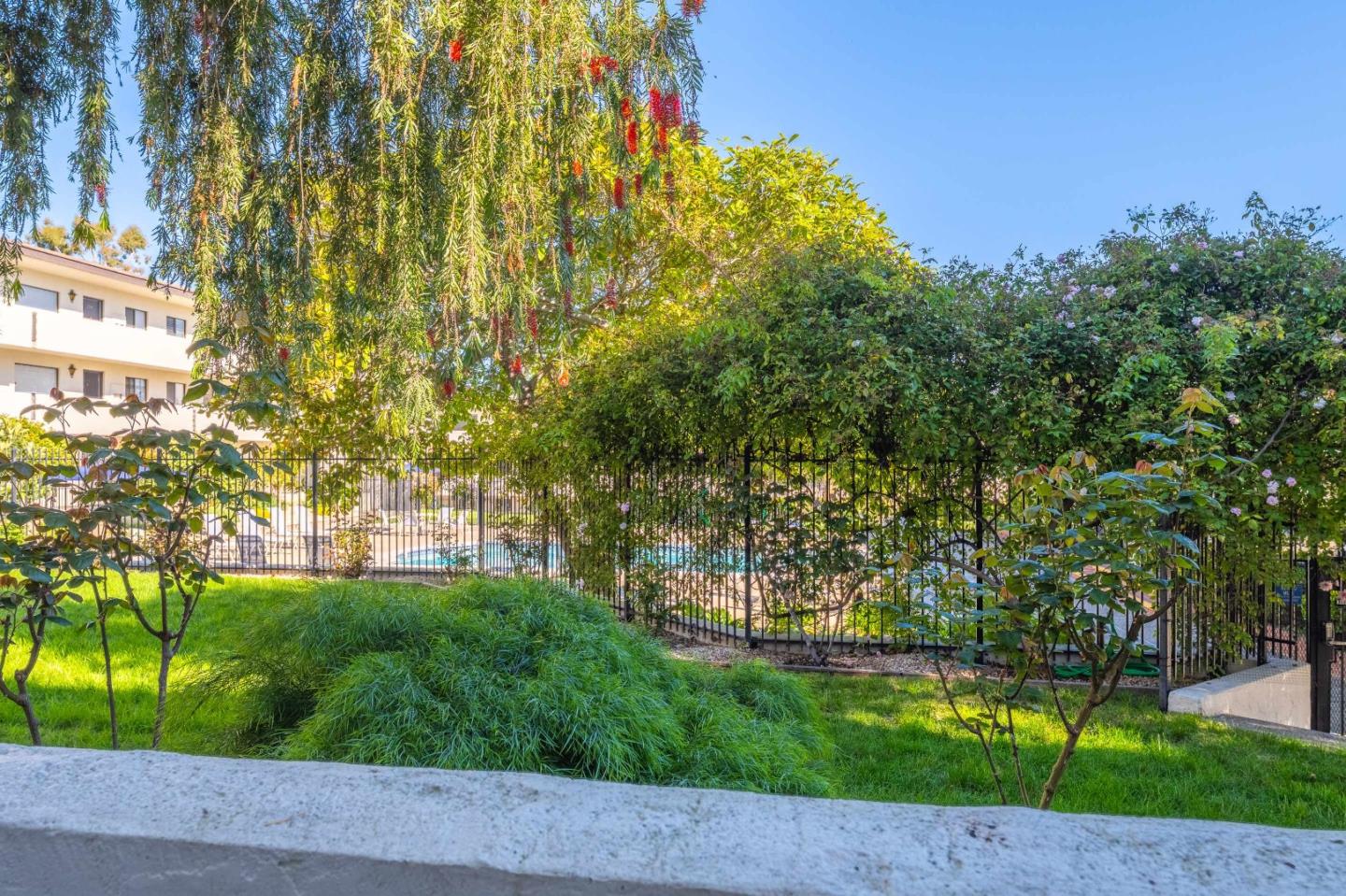 500 Glenwood Circle 313