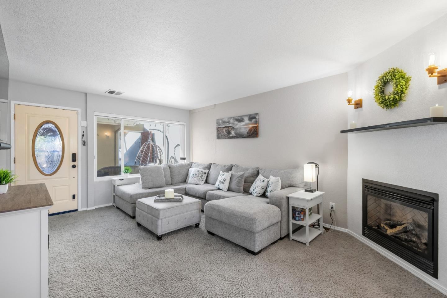19202 Creekside Lane