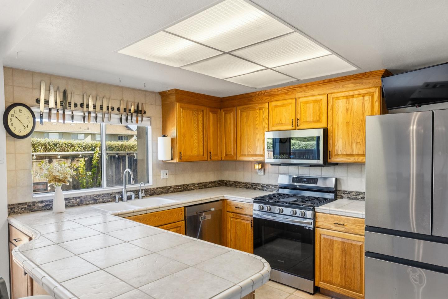 19202 Creekside Lane