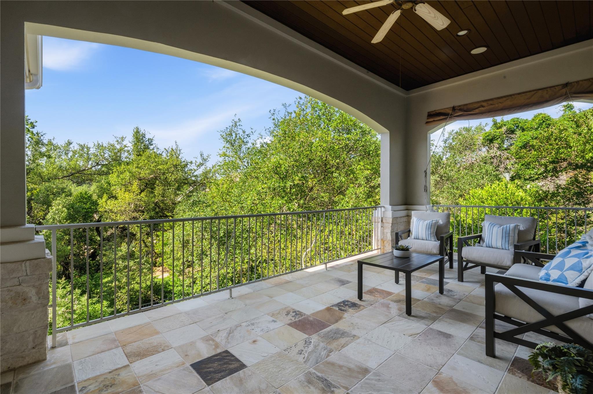 4331 Canoas DR