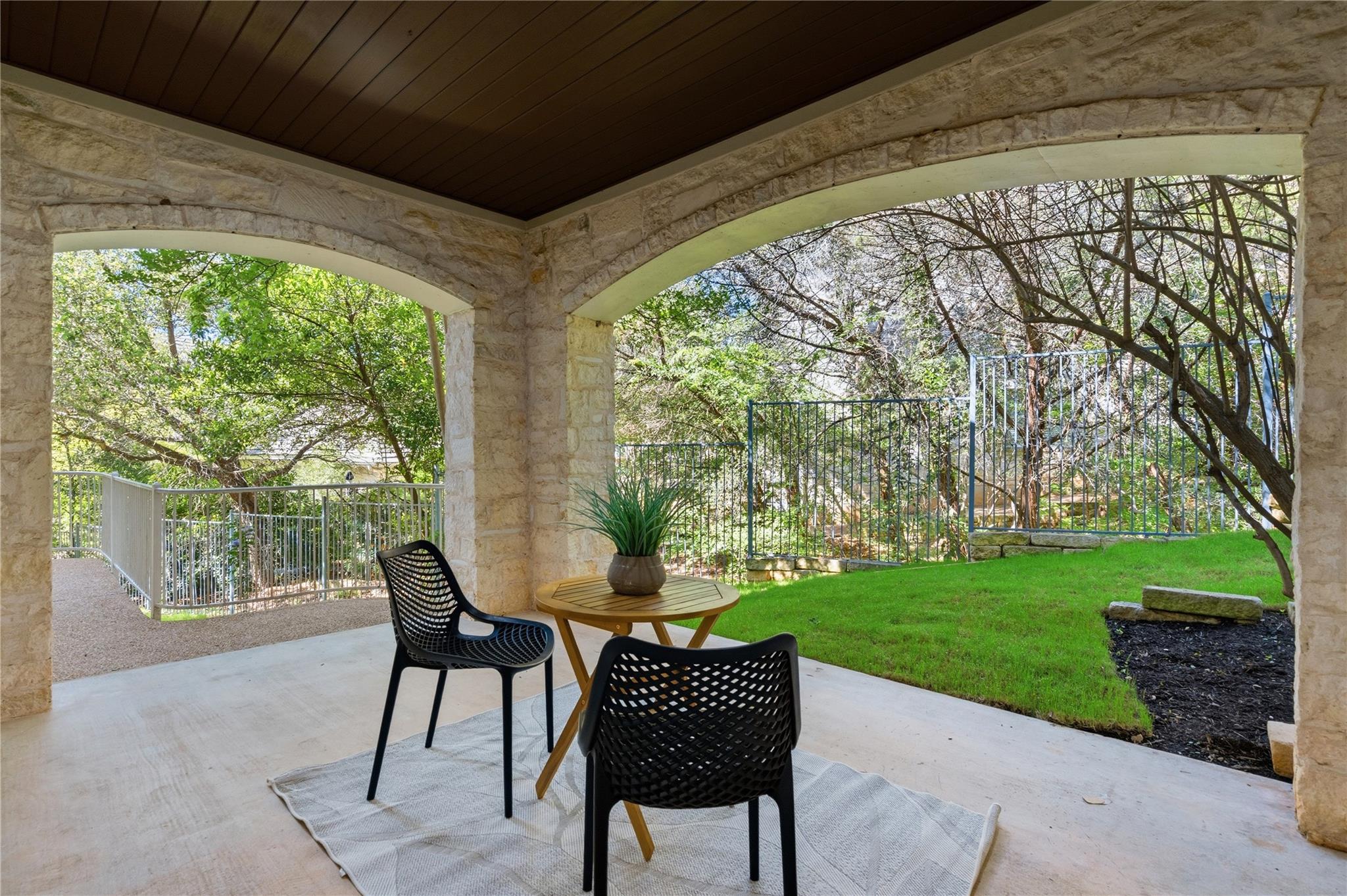 4331 Canoas DR
