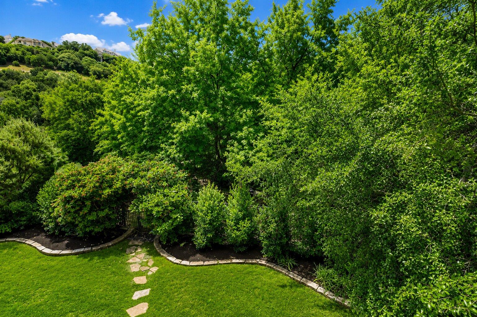 4331 Canoas DR