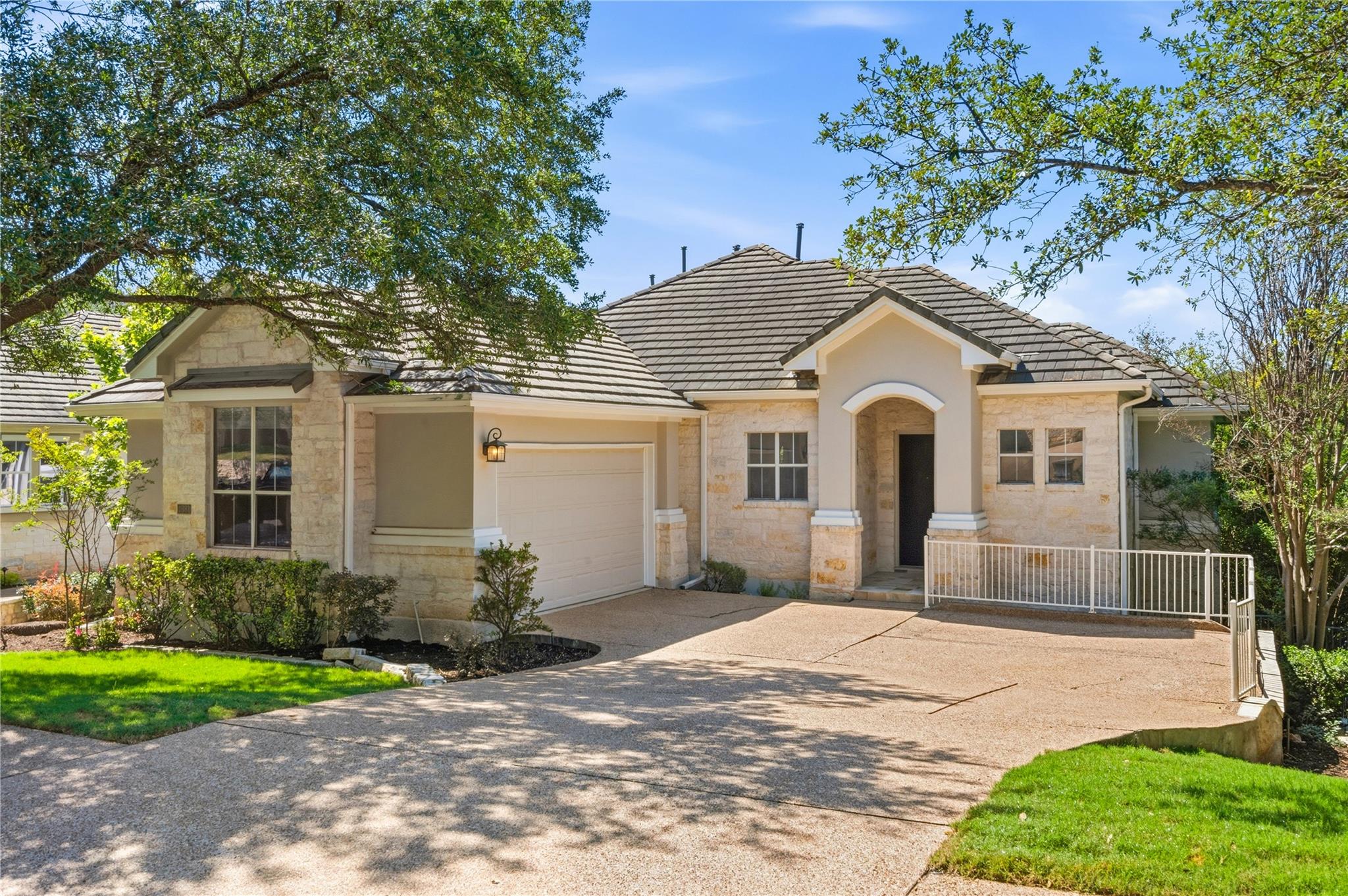 4331 Canoas DR