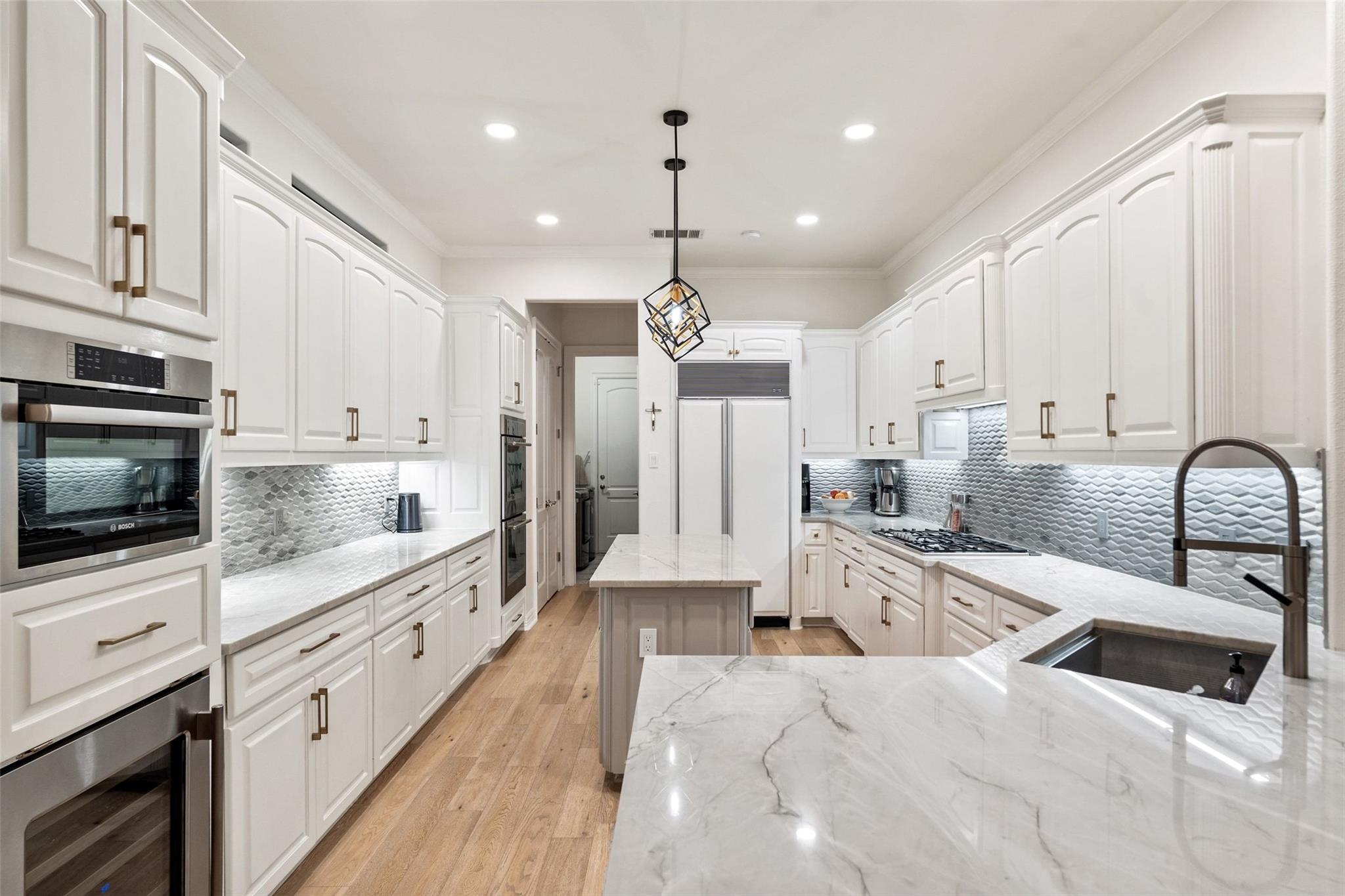 3979 River Place BLVD