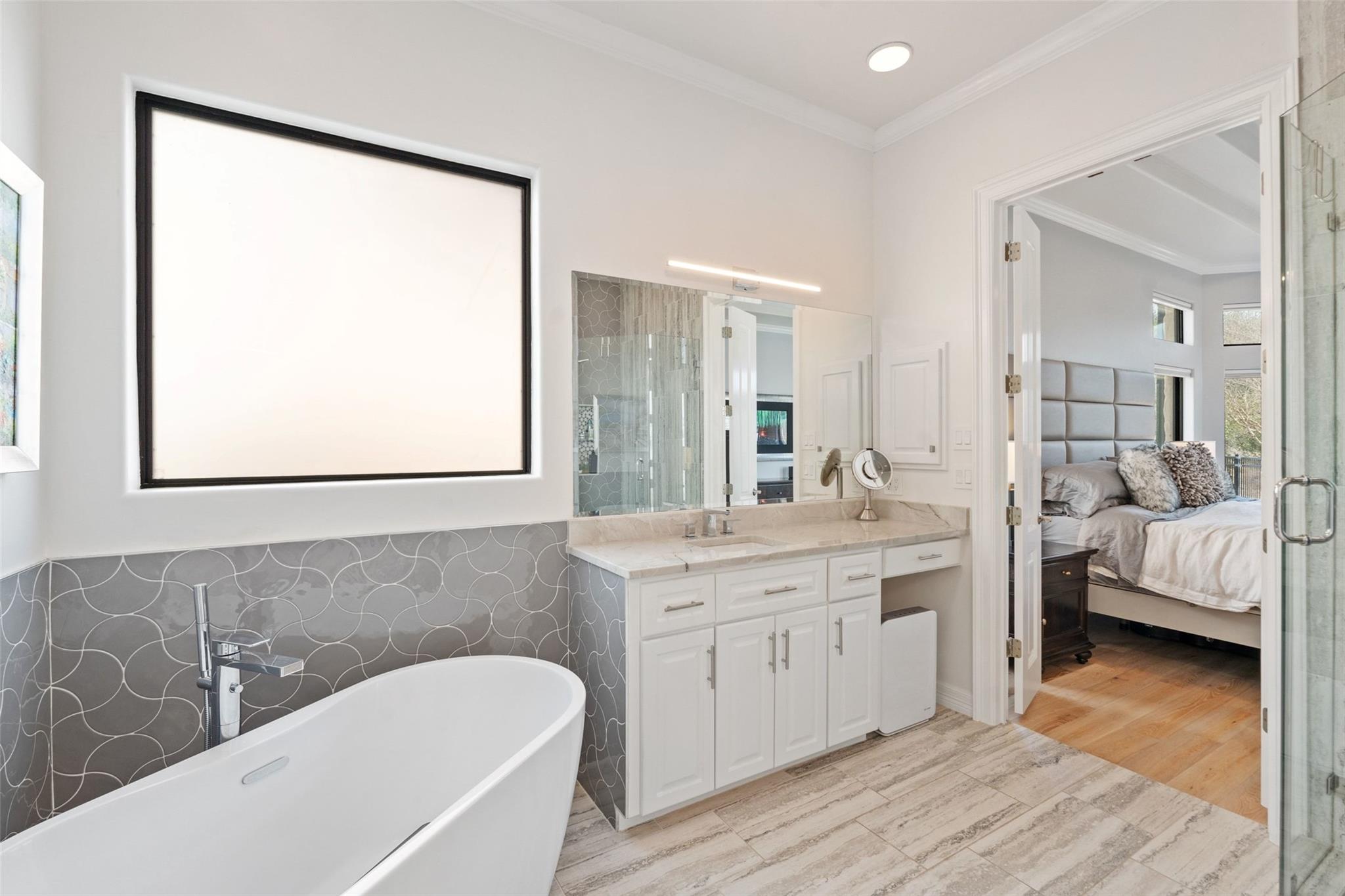 3979 River Place BLVD