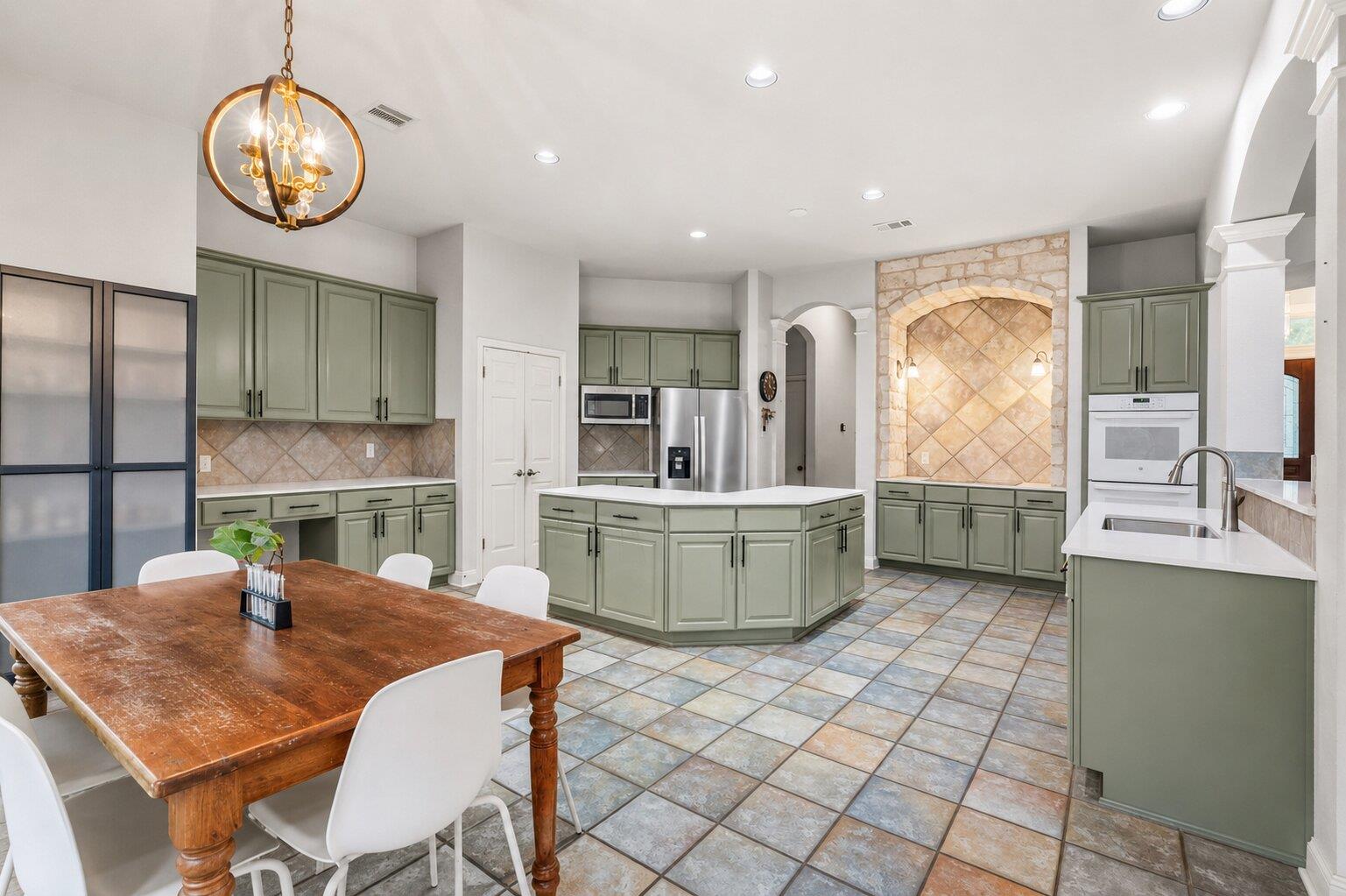 12113 Portobella DR photo 16