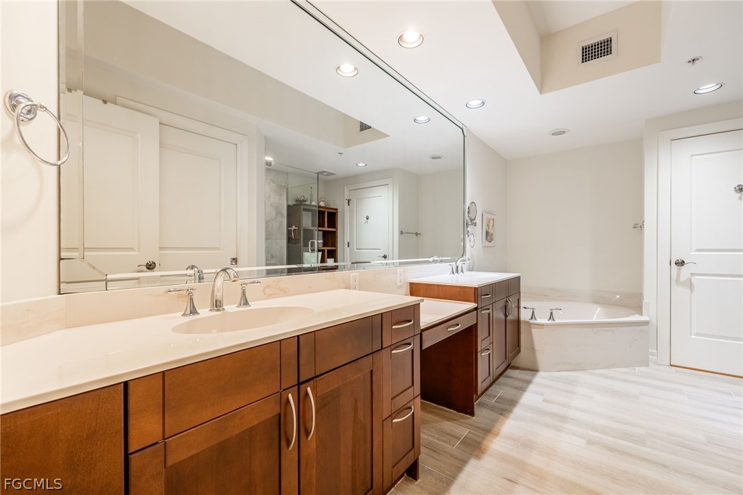 14300 Riva Del Lago DR 1603