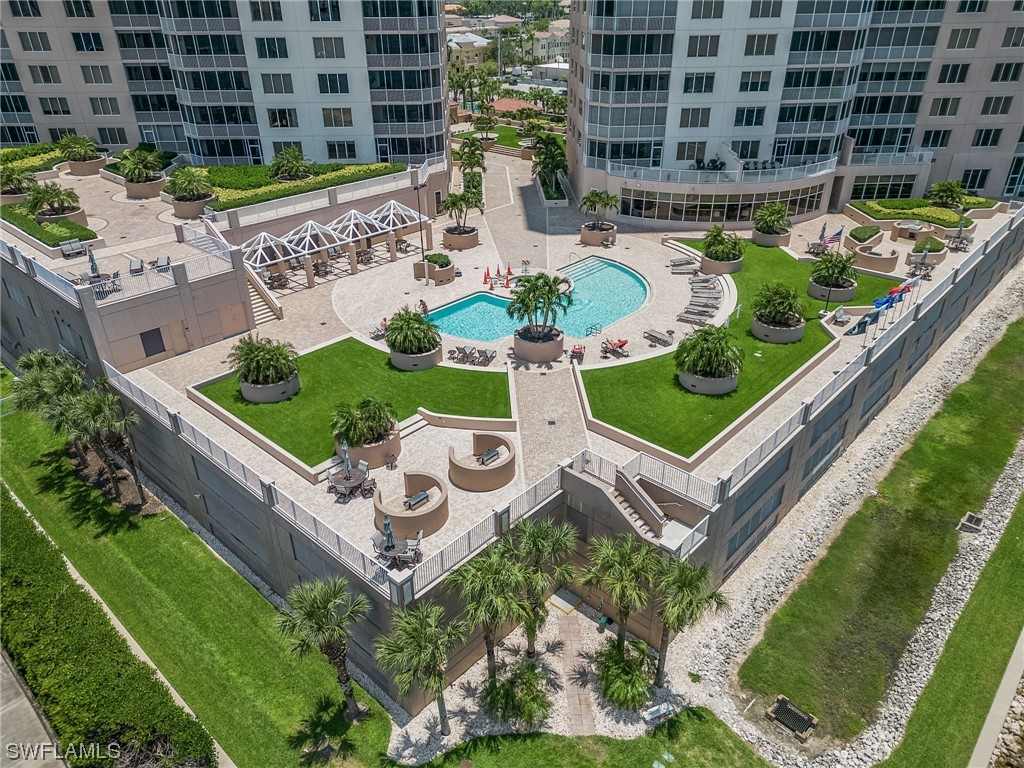 2080 W 1st ST 305