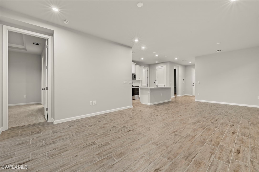 6622 Good Life ST
