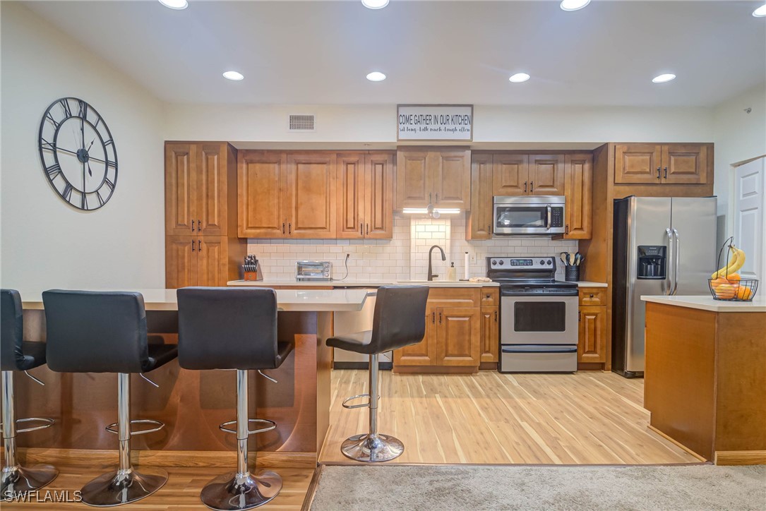6360 Aragon WAY 201