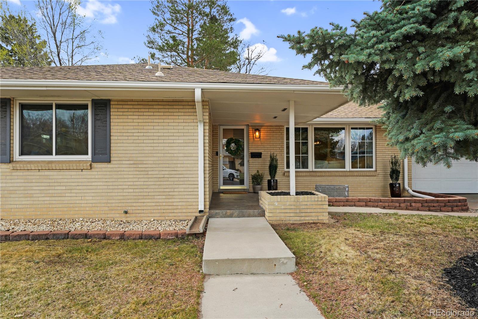 3292 S Wabash Court