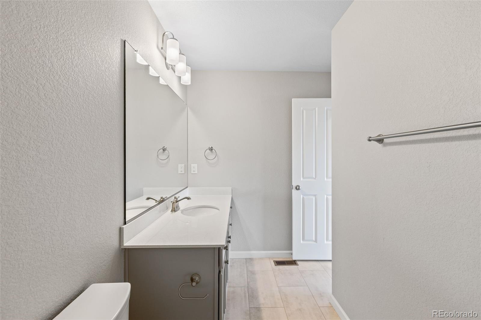 1783 Jennifer Street